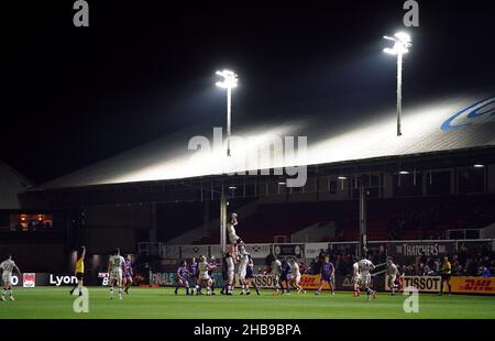 Vista generale: Lione vince una fila durante la partita DEL gruppo B DELLA COPPA del Challenge EPCR alla Rodney Parade di Newport. Data foto: Sabato 17 dicembre 2021. Foto Stock