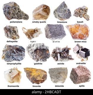 set di vari minerali marroni non lucidati con nomi ritagliati su sfondo bianco Foto Stock