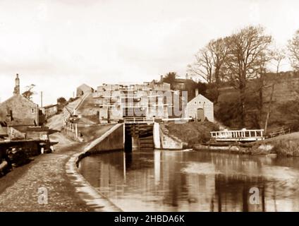 Five Rise Locks, Leeds e Liverpool Canal, Bingley, inizio 1900s Foto Stock