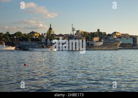 Stoccolma, Svezia - 25 giugno 2016: Nave da guerra ormeggiata nel porto della capitale Stoccolma. Foto Stock