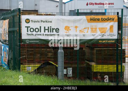 Aylesbury, Buckinghamshire, Regno Unito. 11th Ottobre 2021. Un deposito Travis Perkins ben fornito ad Aylesbury. Credit: Maureen McLean/Alamy Foto Stock