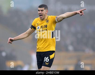 Wolverhampton, Inghilterra, 19th dicembre 2021. Conor Coady di Wolverhampton Wanderers durante la partita della Premier League a Molineux, Wolverhampton. Il credito dovrebbe essere: Darren Staples / Sportimage Foto Stock