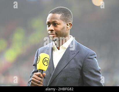 Hampden Park. Glasgow. Scozia Regno Unito. 19th dicembre 2. Hibernian vs Celtic Premier Sports Cup finale. Il direttore di Livingston Assist Marvin Bartley ha girato il Pundit TV per il giorno credito: eric mccowat/Alamy Live News Foto Stock