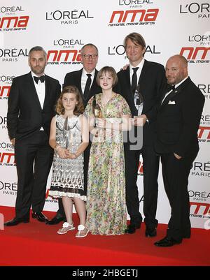 Cast e troupe del Kings Speech, tra cui Geoffery Rush, Tom Hooper, Freya Wilson e Ramona Marquez ai National Movie Awards 2011 alla Wembley Arena di Londra Foto Stock