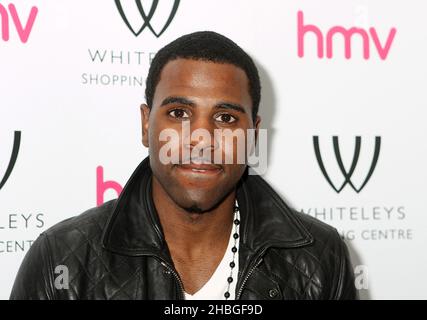 Jason Derulo celebra l'uscita del suo nuovo singolo "Do't Wanna Go Home" presso il Whiteley's Shopping Centre di Queensway, Londra. Foto Stock