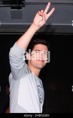 Logan Henderson di Big Time Rush partecipa alla firma alla HMV Oxford Street a Londra. Foto Stock