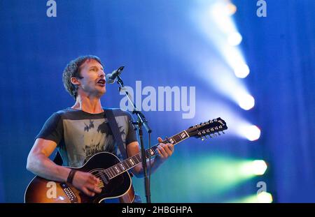 James Blunt suona alla radio 2 Live di Hyde Park a Londra Foto Stock