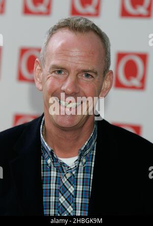 Norman Cook alias Fatboy Slim arriva al Q Awards tenutosi al Grosvenor House Hotel di Londra. Foto Stock