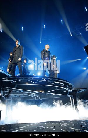 The Wanted on stage durante il Capital FM Jingle Bell Ball 2011 presso la O2 Arena di Londra. Foto Stock