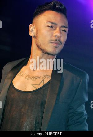 Il concorrente di X Factor Marcus Collins suona al G-A-Y Heaven nightclub di Londra Foto Stock