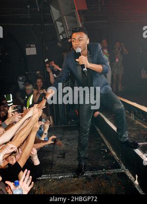 Il concorrente di X Factor Marcus Collins suona al G-A-Y Heaven nightclub di Londra Foto Stock