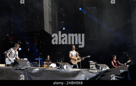 Lawson si esibisce sul palco ai BT River Concerts di Hyde Park a Londra. Foto Stock