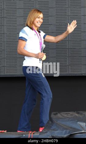 Vincitore del medaglia d'oro olimpico Jessica Ennis al BT London Live Concerts di Hyde Park a Londra Foto Stock