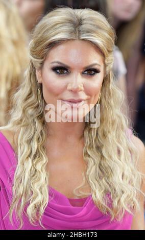 Charlotte Jackson arriva al Premier mondiale di Keith Lemon the Film all'Odeon West End, Leicester Square a Londra. Foto Stock