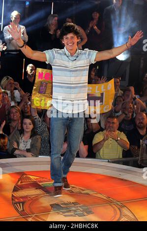 Sam Evans lascia la Big Brother Final agli Elestree Studios di Borehamwood, Herts. Foto Stock