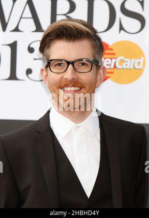 Gareth Malone arriva al Classic Brit Awards 2013 con Mastercard al Royal Albert Hall di Londra. Foto Stock