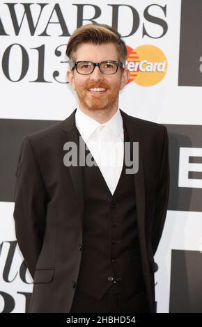 Gareth Malone arriva al Classic Brit Awards 2013 con Mastercard al Royal Albert Hall di Londra. Foto Stock