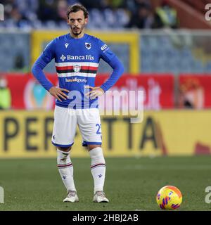 Genova, Italia. 19th Dic 2021. Manolo Gabbiadini (UC Sampdoria) durante UC Sampdoria vs Venezia FC, Campionato italiano di calcio A partita a Genova, Italia, Dicembre 19 2021 credito: Agenzia fotografica indipendente/Alamy Live News Foto Stock