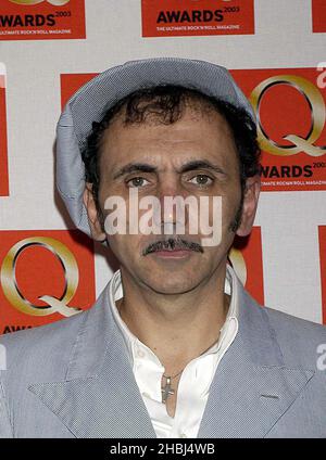 Kevin Roland di Dexys Midnight Runners al Q Awards al Park Lane Hotel di Londra. Foto Stock