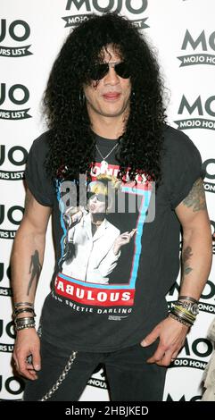 Slash arriva al MOJO Honors List 2005, il secondo premio annuale della rivista musicale, al Porchester Hall di Londra. Foto Stock