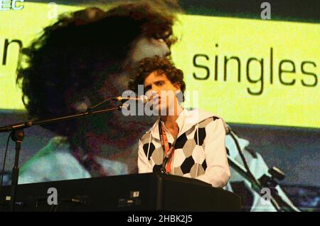 Mika esegue un concerto di instore presso la HMV di Oxford Street a Londra il 5 febbraio 2007. Intrattenimento Foto Stock