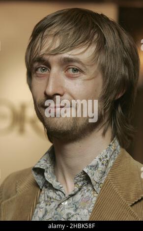 Neil Hannon partecipa agli Ivor Novello Awards, al Grosvenor House Hotel di Cental London il 24/05/2007. Foto Stock