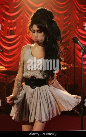 Amy Winehouse suona al Shepherd's Bush Empire il 28 maggio 2007 a Londra. Foto Stock