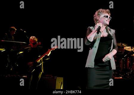 Deborah Harry of Blondie suona al Carling Apollo Hammersmith, luglio 11,2007 a Londra. Foto Stock