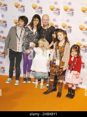 Gail Porter e la famiglia arrivano per il Nickelodeon Kids Choice Awards all'Excel in Docklands, nella zona est di Londra. Foto Stock