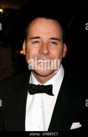 David Furnish arriva per il lancio della Rio Ferdinand Live The Dream Foundation presso la Room by the River, nella zona est di Londra. Foto Stock