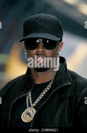 P Diddy di Diddy Dirty Money arriva a Londra tramite Eurostar per promuovere il singolo 'Hello Good Morning'. Foto Stock