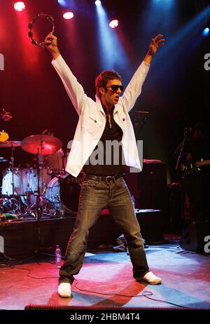 Richard Ashcroft suona con la sua nuova band, le Nazioni Unite del suono al Shepherd's Bush Empire di Londra Foto Stock