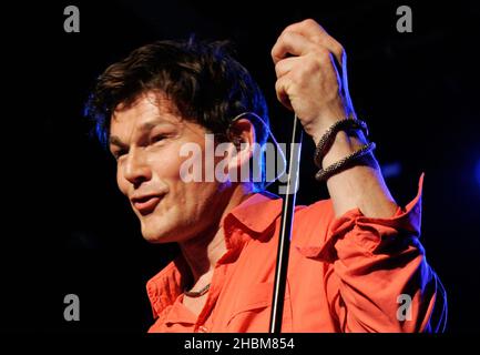 Morten Harket della Swedish Pop Band A-ha suona al Heaven di Londra Foto Stock
