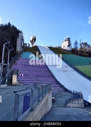 INNSBRUCK, AUSTRIA - 11 febbraio 2020: Primo piano della costruzione del salto olimpico a Innsbruck, Austria Foto Stock