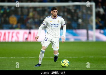 Fede Valverde del Real Madrid durante il campionato spagnolo la Liga partita di calcio tra Real Madrid e Cadiz CF il 19 dicembre 2021 allo stadio Santiago Bernabeu di Madrid, Spagna - Foto: Oscar Barroso/DPPI/LiveMedia Foto Stock