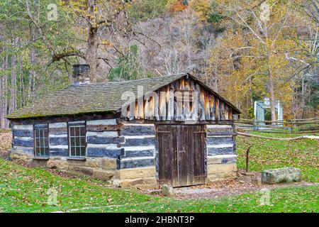 The Paul Appleby Blacksmith Shop nel Pioneer Village presso il Beaver Creek state Park situato a East Liverpool, Ohio. Foto Stock