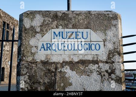 Museu Arqueológico al Paco dos Duques (Palazzo dei conti) in rovina lungo il Camino portoghese a Barcelos, Portogallo. Questo percorso del Camino de Foto Stock