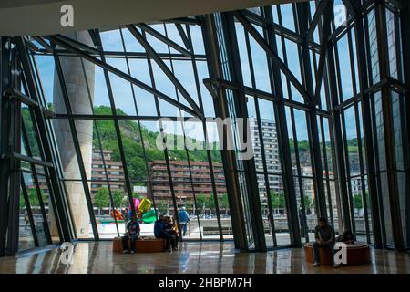 All'interno del Museo Guggenheim, Bilbao, Euskadi, Paesi Baschi, Spagna. Foto Stock