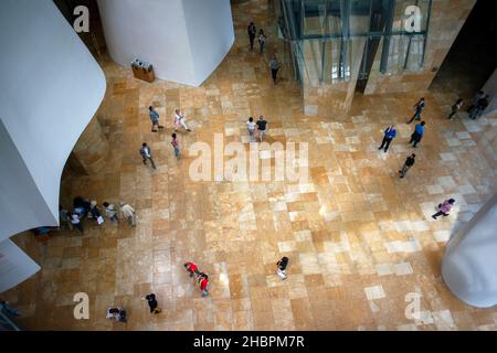 All'interno del Museo Guggenheim, Bilbao, Euskadi, Paesi Baschi, Spagna. Foto Stock