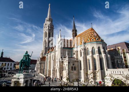 La chiesa di Nostra Signora o la chiesa di Matthias ( Mátyás templom), il quartiere del Castello di Budapest, Ungheria Foto Stock