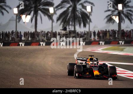 Yas Marina Circuit, Yas Island 12th dicembre 2021 Max Verstappen durante LA FORMULA 1 ETIHAD AIRWAYS ABU DHABI GRAND PRIX 2021 Emirati Arabi Uniti Eleanor Hoad Foto Stock