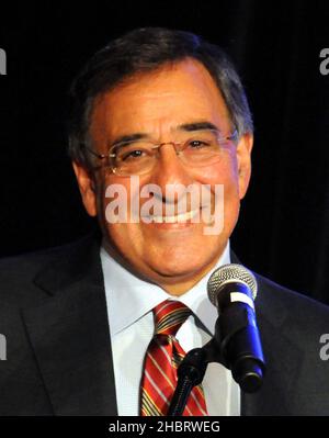 Leon Panetta parla alla Conferenza annuale dei Collegi storicamente neri e delle Università. CA. 1 settembre 2009 Foto Stock