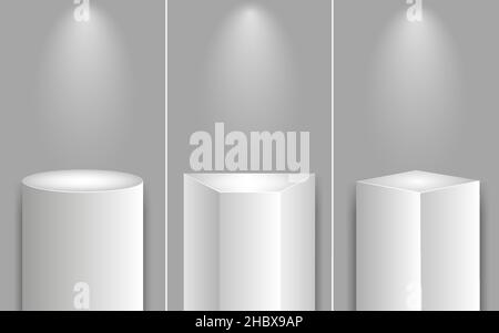 Podio a cubi realistici, 3D esposizioni. Gallery supporti geometrici per prodotti in bianco. Il faretto illumina il set vettoriale a piedistallo Illustrazione Vettoriale