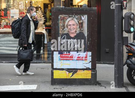 MARINE LE PEN ALLEGRO POSTER DI AUGURI DI NATALE Foto Stock