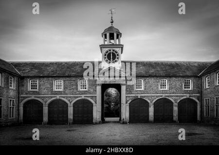 Dunham Massey Coach House - Bianco e nero Foto Stock