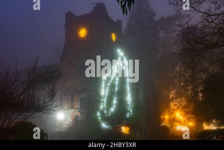 St Mary's Church, Holyhead Road, Betws-Y-Coed, Contea di Conwy, Galles del Nord. Immagine scattata nel dicembre 2021. Foto Stock