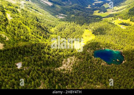 Lago di Saoseo, Val di Poschiavo (CH), vista aerea Foto Stock