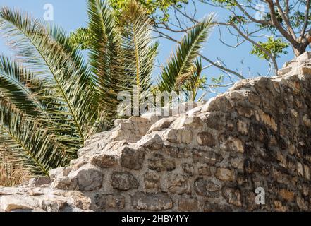 Frammento di una vecchia fortezza nella città vecchia di Budva, Montenegro Foto Stock