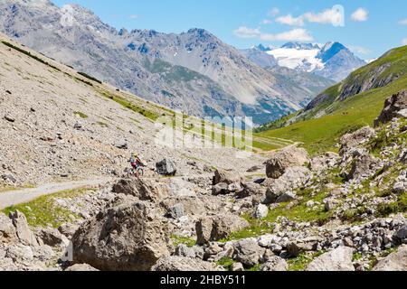 Val Alpisella, Bormio (IT), escursione in mountain bike Foto Stock