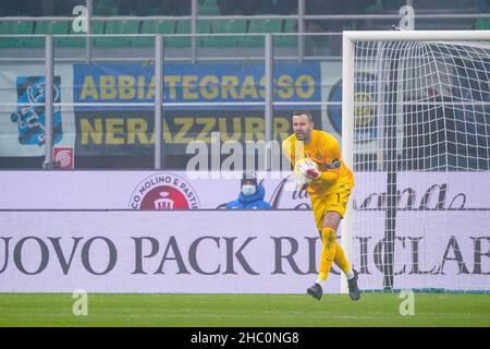 Milano, Italia. 22nd Dic 2021. Samir Hananovic (FC Inter) durante l'Inter - FC Internazionale vs Torino FC, Campionato italiano di Calcio a a Milano, Italia, Dicembre 22 2021 Credit: Agenzia fotografica indipendente/Alamy Live News Foto Stock